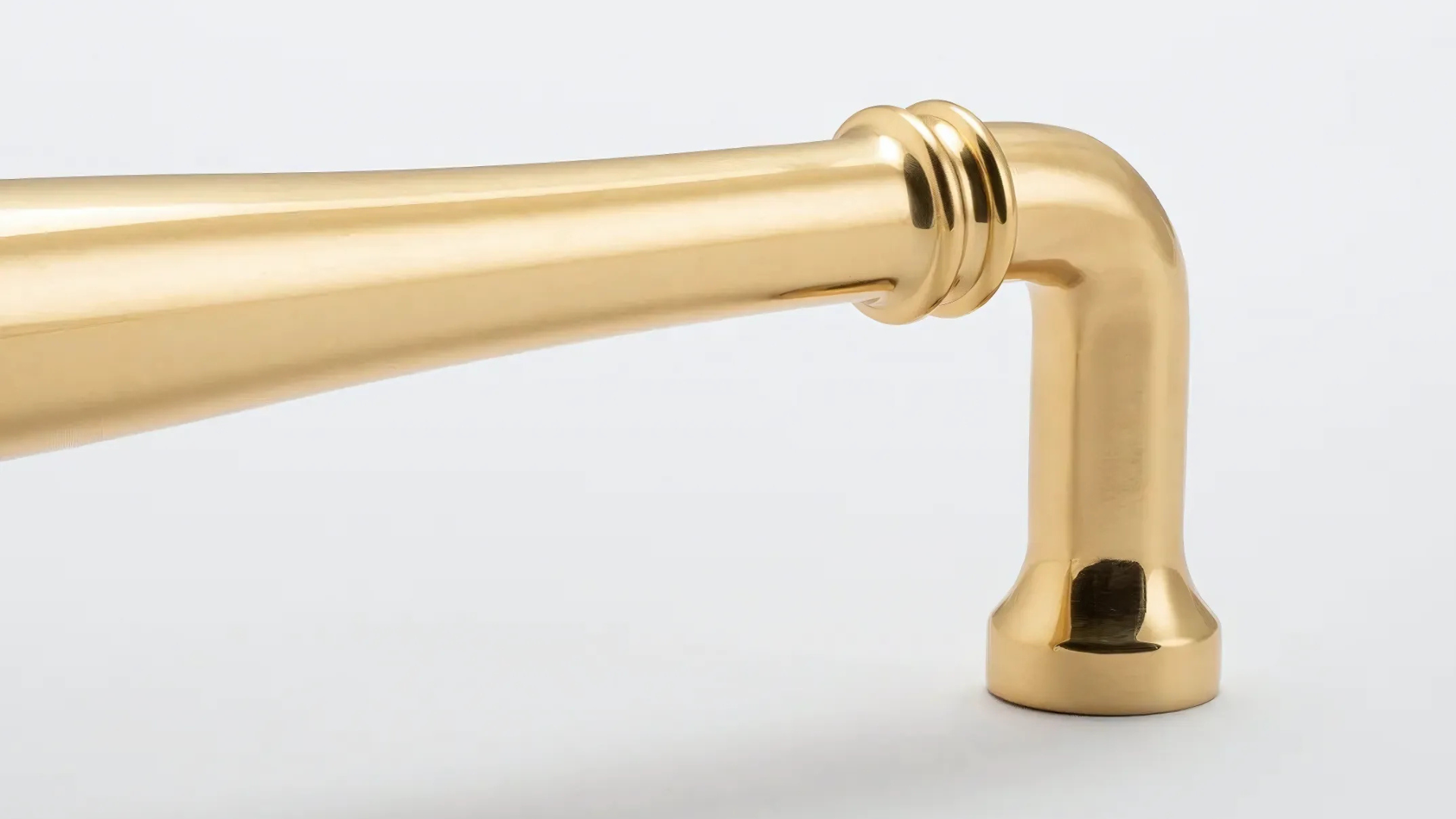 Polished Brass Door Handles and IVER Hardware: A Blend of Elegance and Functionality