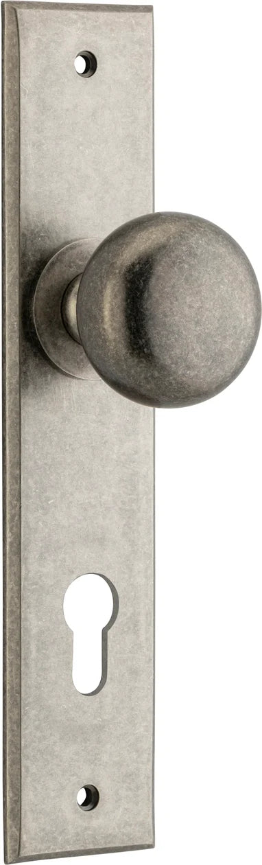 Cambridge Knob - Chamfered Backplate - Ella Grace - Iver - Distressed Nickel - Door Knobs