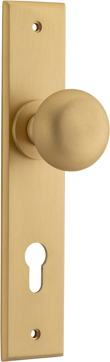 Cambridge Knob - Chamfered Backplate - Ella Grace - Iver - Brushed Brass - Door Knobs