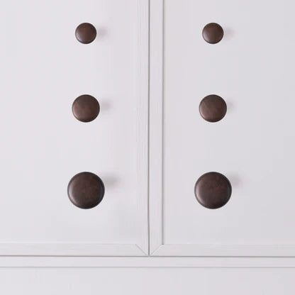 Kew Knob in antique bronze, detail