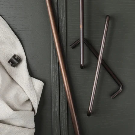 Ren Appliance Pull in antique bronze, detail