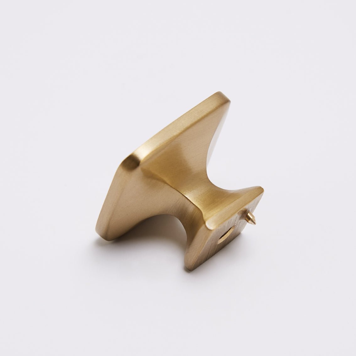 Bronte Knob in burnished brass, detail view