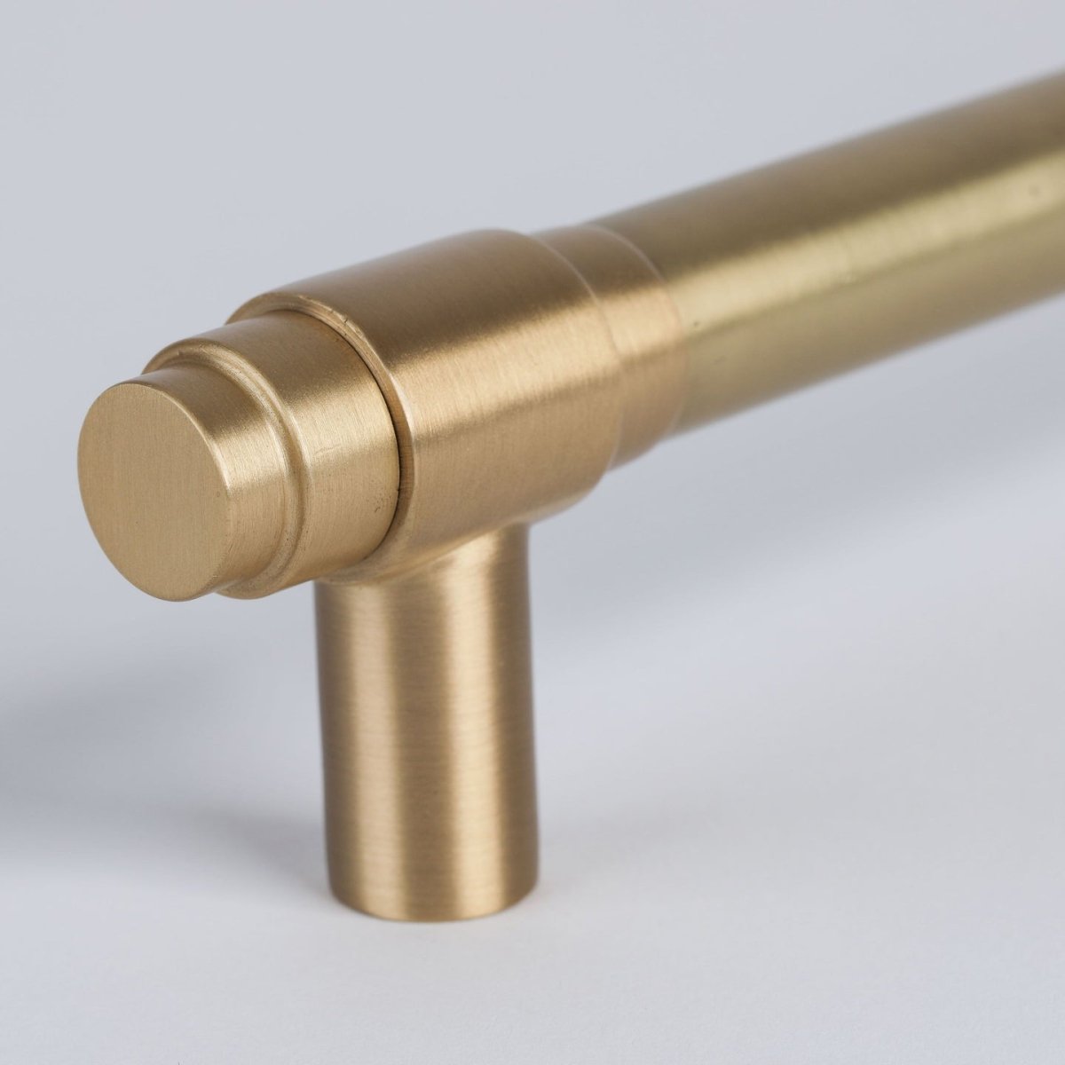 Georgia Appliance Pull in burnished brass, detail
