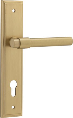 Helsinki Lever - Stepped Backplate - Ella Grace - Iver - Brushed Brass - Door Levers
