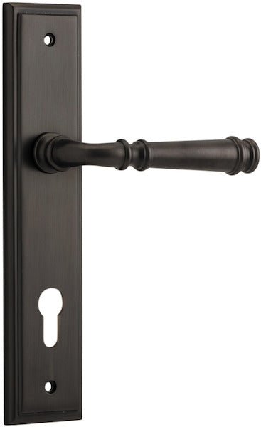 Verona Lever - Stepped Backplate - Ella Grace - Iver - Signature Brass - Door Levers