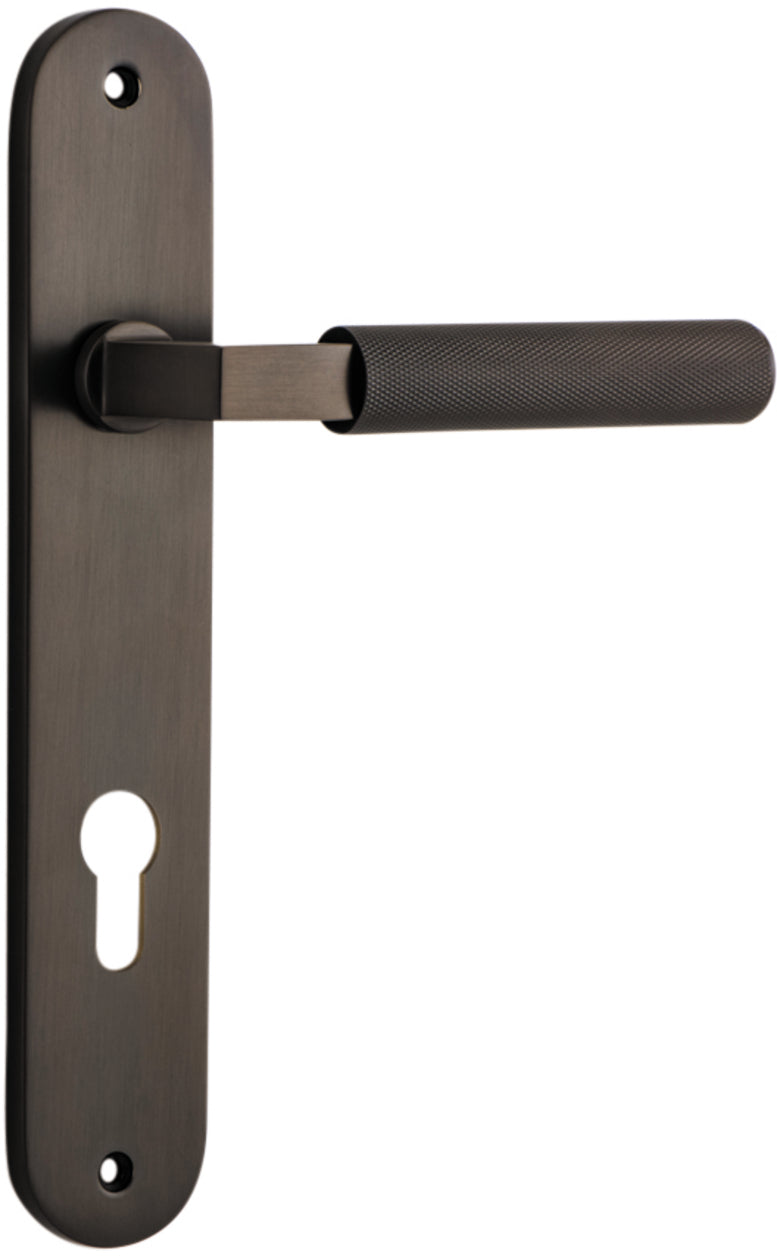 Brunswick Lever - Oval Backplate - Ella Grace - Iver - Signature Brass - Door Levers