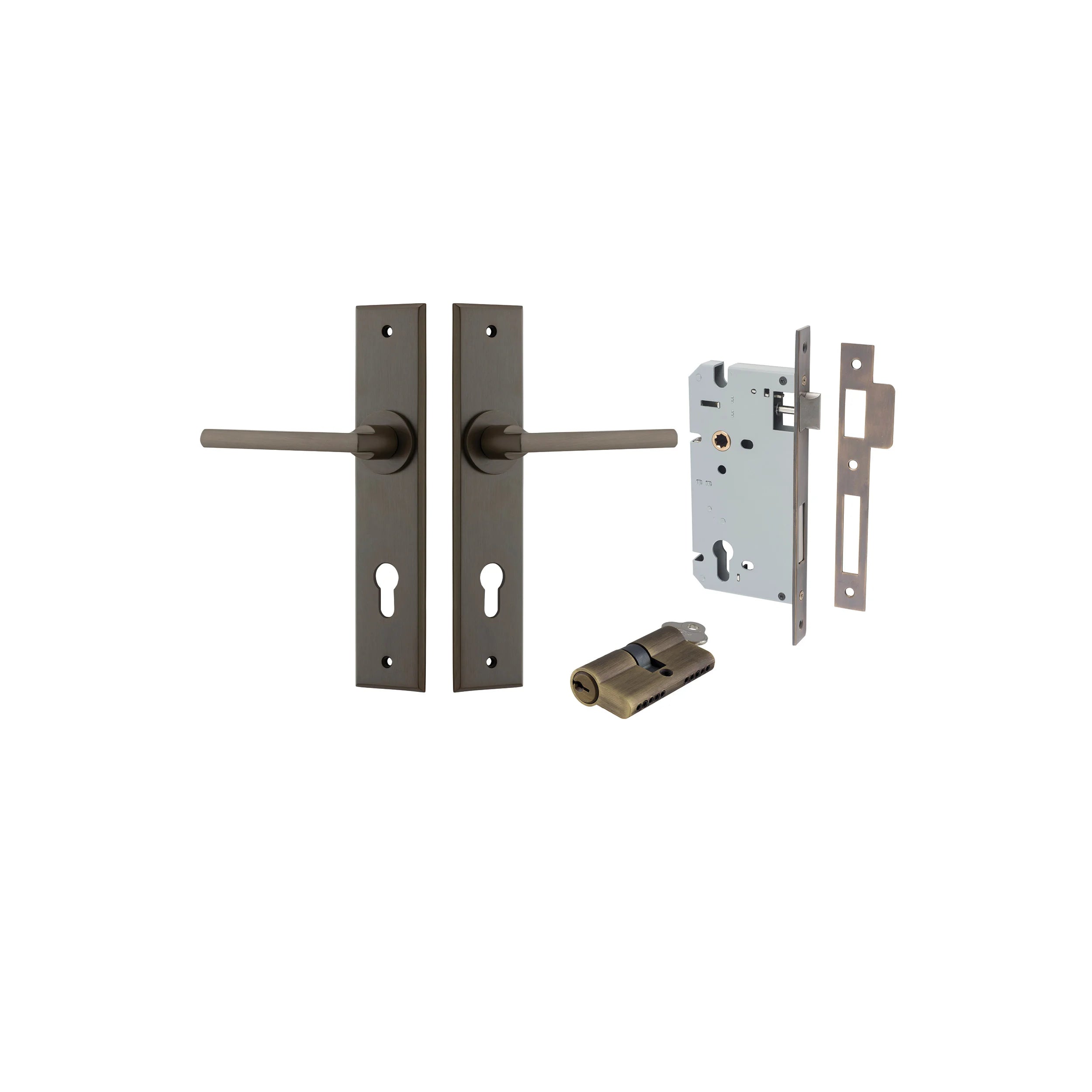 Baltimore Lever - Chamfered Backplate - Ella Grace - Iver - Signature Brass - Door Levers