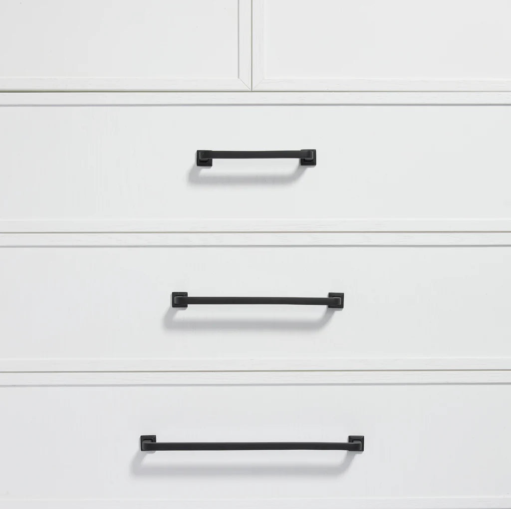 Hepburn Hardware Bronte Handle | Blackest Black