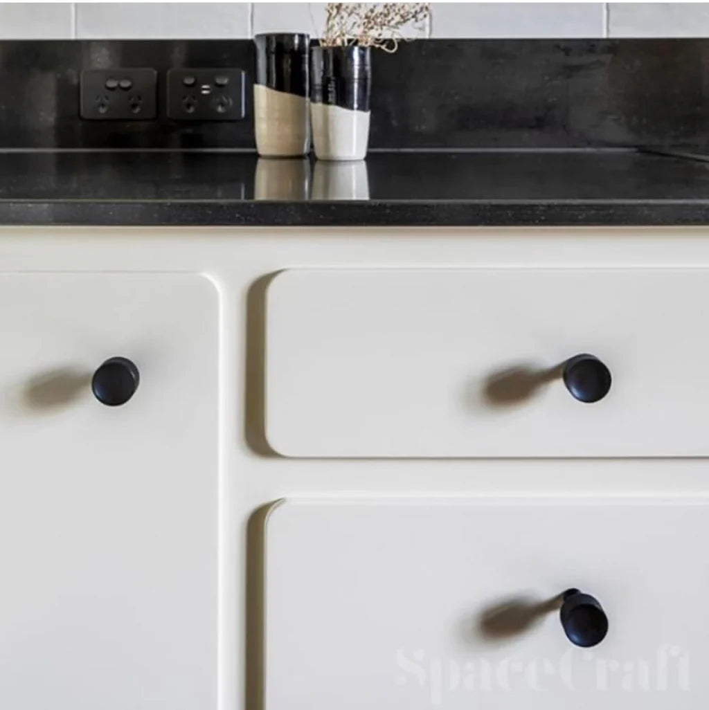 Hepburn Hardware Atticus Knob | Blackest Black