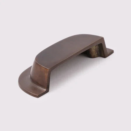 Highland Handle in antique bronze, detail