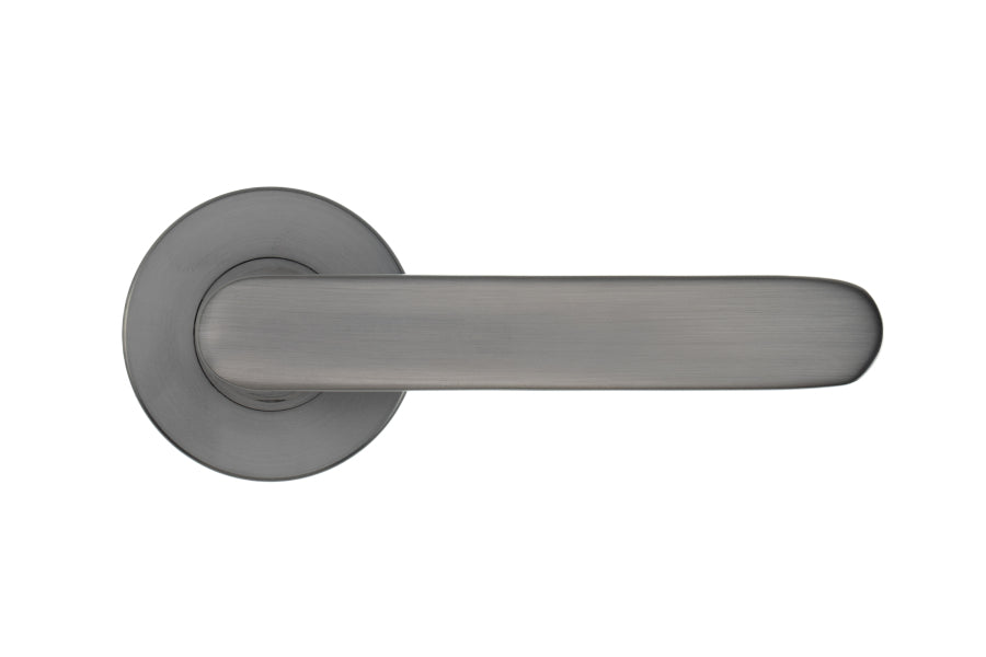 The Long Lever Handle – Smooth Graphite