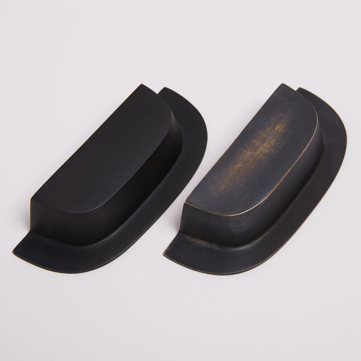 Highland Cup Pull in scorched black, detail