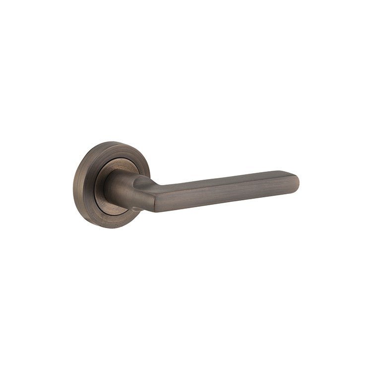 Baltimore Lever - Round Rose - Ella Grace - Iver - Signature Brass - Door Levers