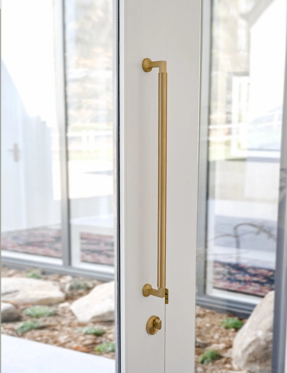 Berlin Pull Handle - Ella Grace - Iver - Brushed Brass - Pull Handles