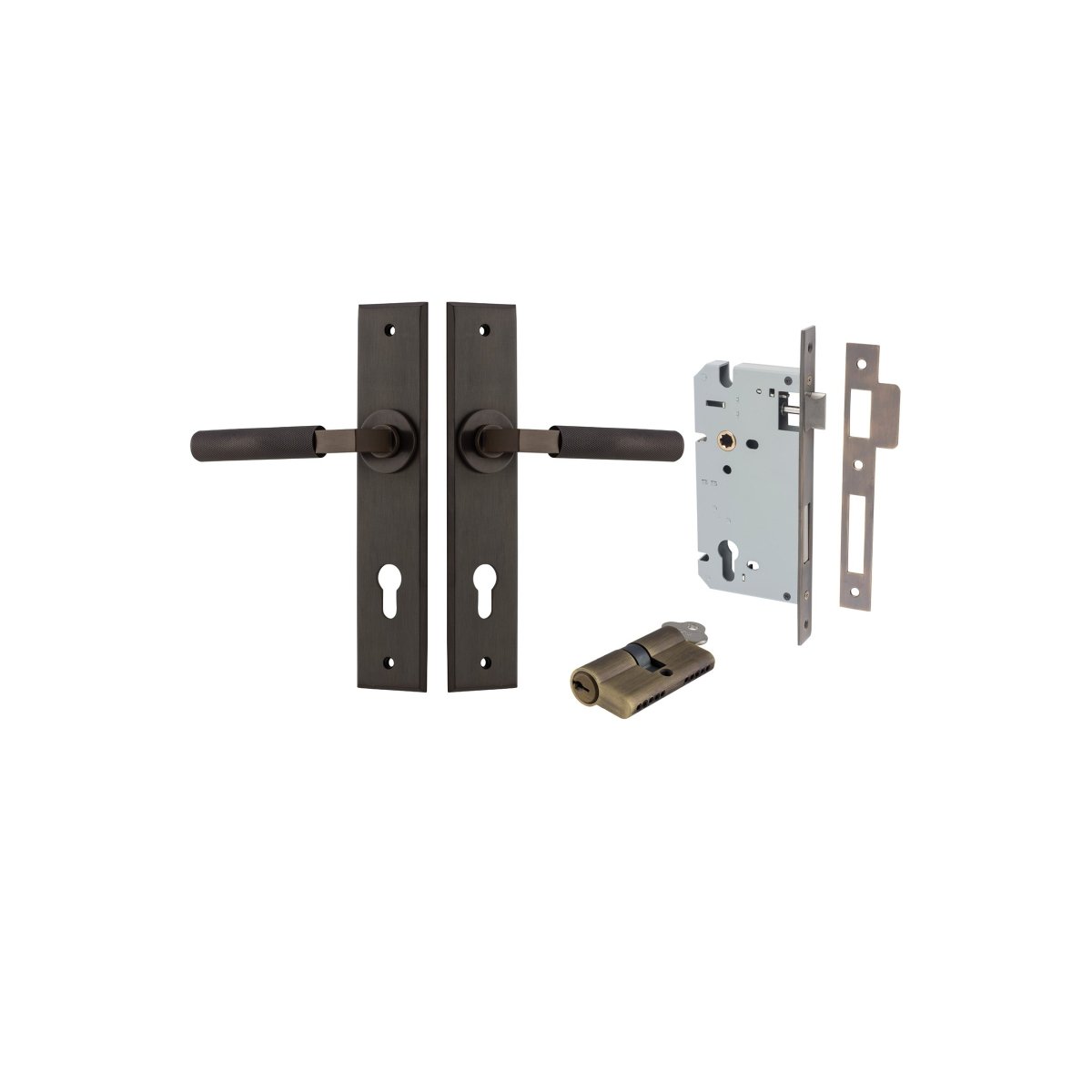 Brunswick Lever - Chamfered Backplate - Ella Grace - Iver - Signature Brass - Door Levers