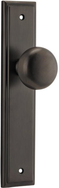 Cambridge Knob - Stepped Backplate - Ella Grace - Iver - Signature Brass - Door Knobs