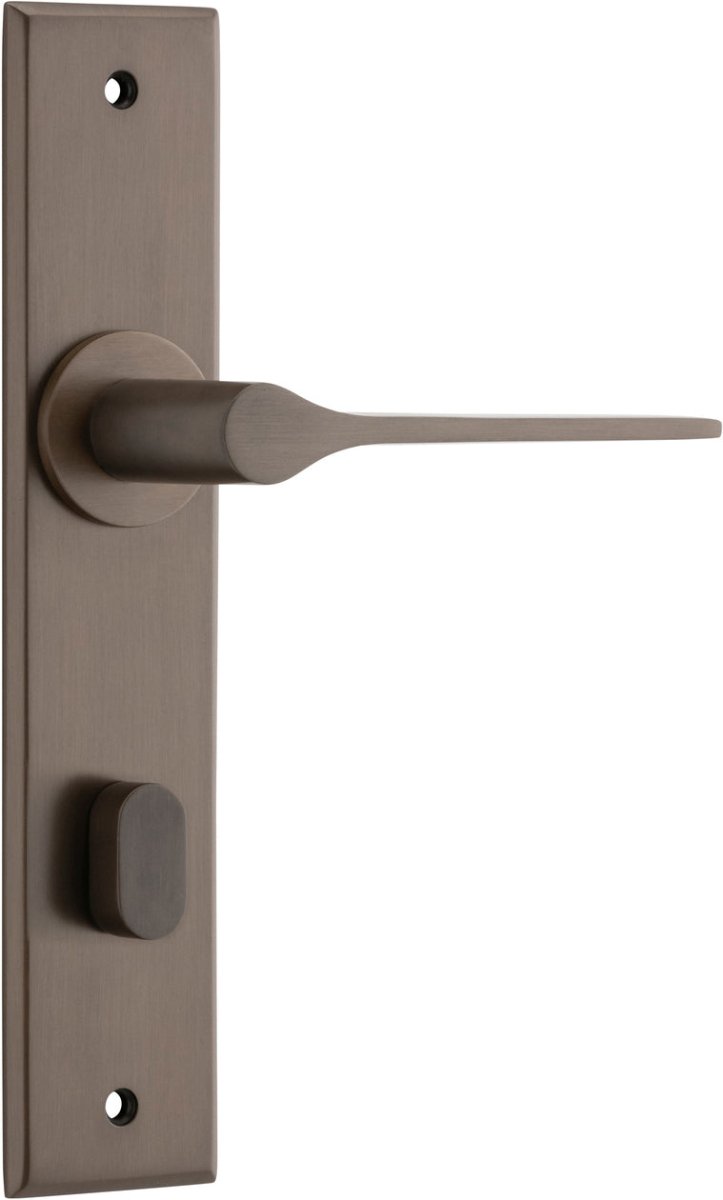 Como Lever - Chamfered Backplate - Ella Grace - Iver - Signature Brass - Door Levers