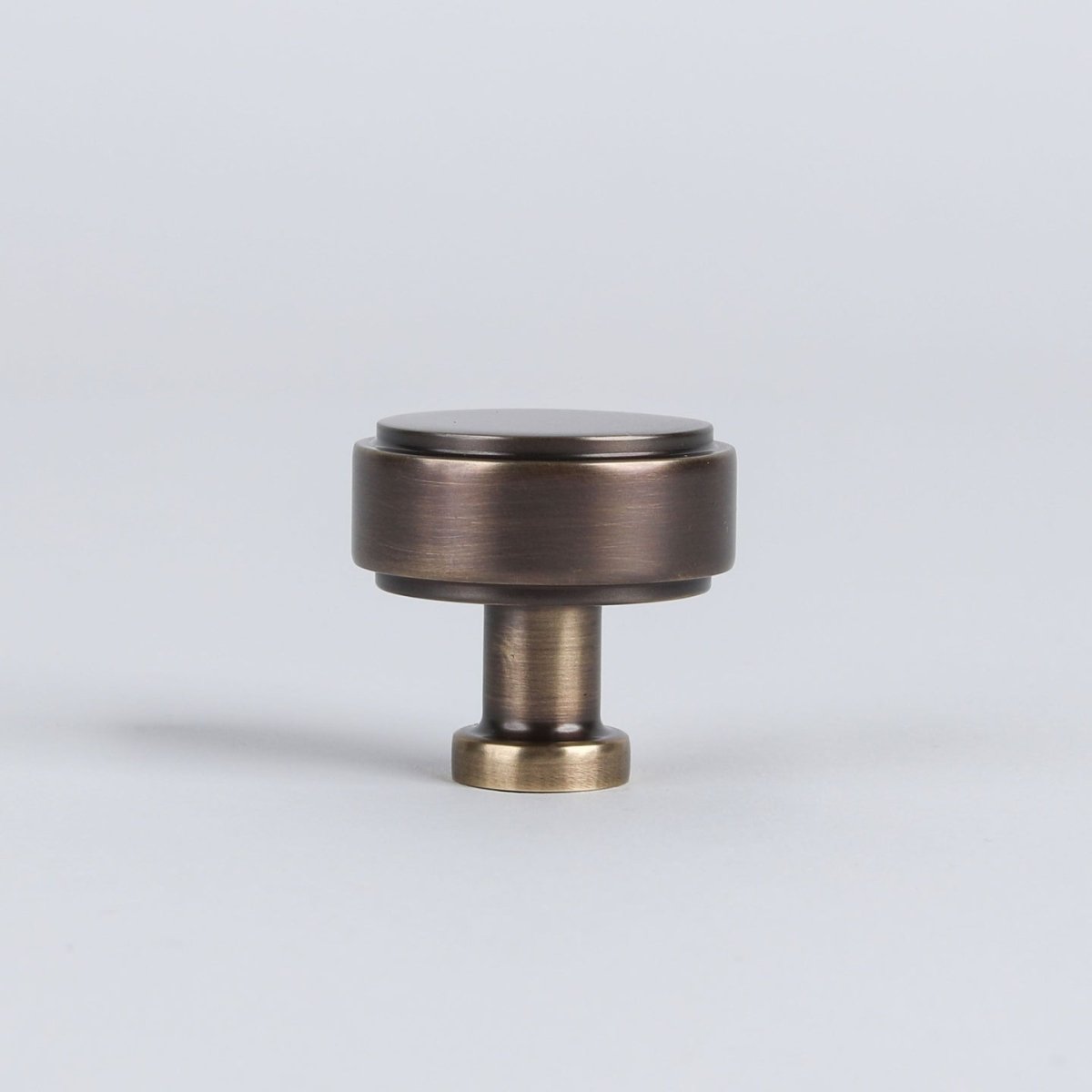 Georgia Knob in oil rubbed bronze, detail