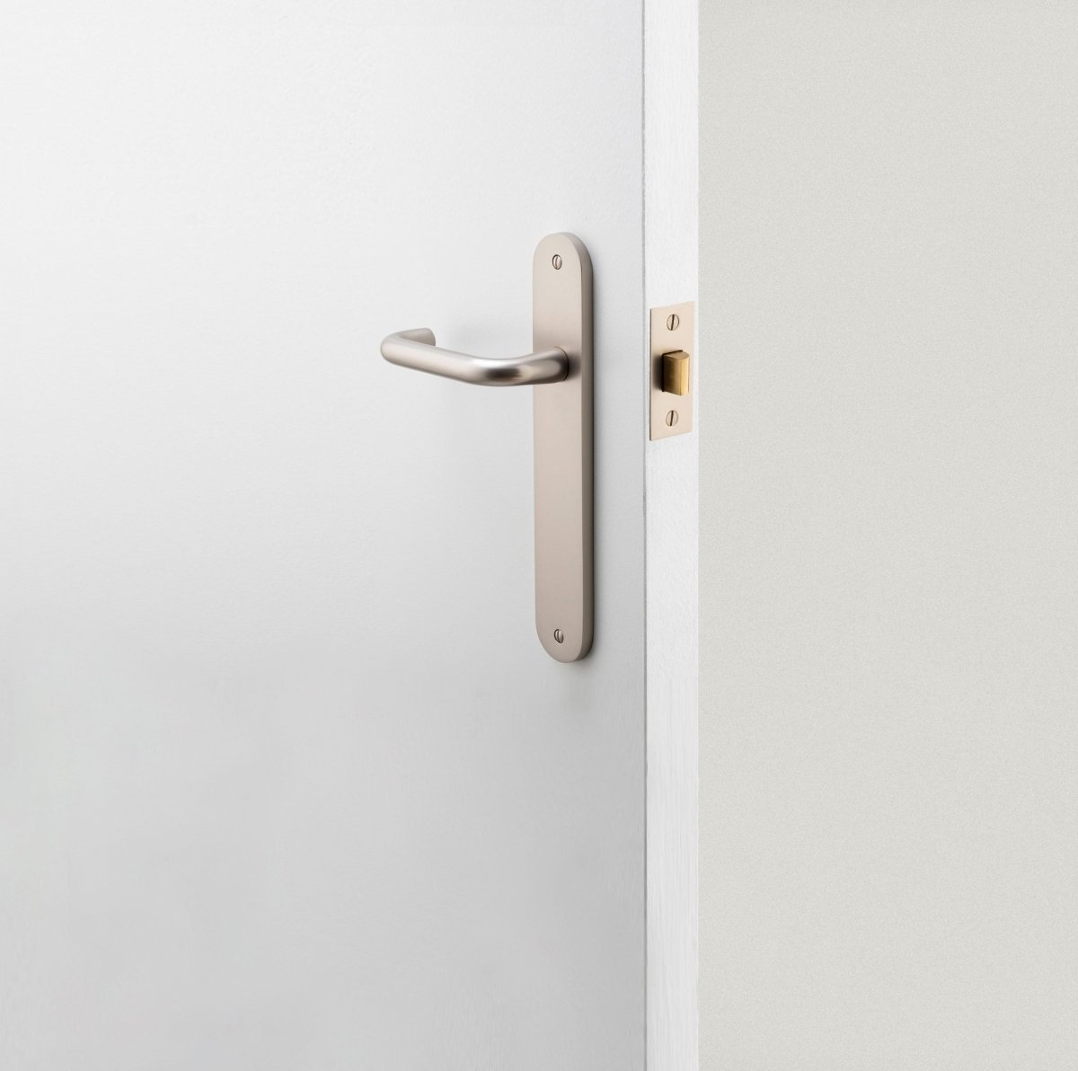 Oslo Oval DDA Compliant - Ella Grace - Iver - Signature Brass - Door Levers