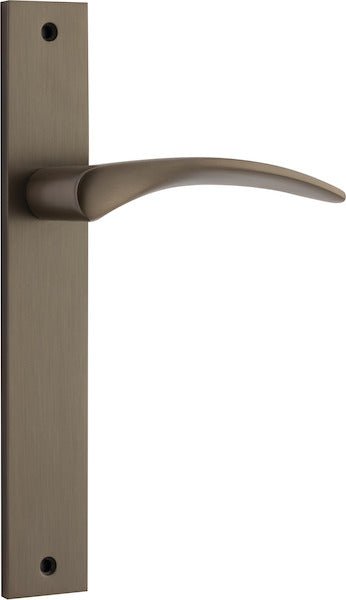 Oxford Lever - Rectangular Backplate - Ella Grace - Iver - Signature Brass - Door Levers