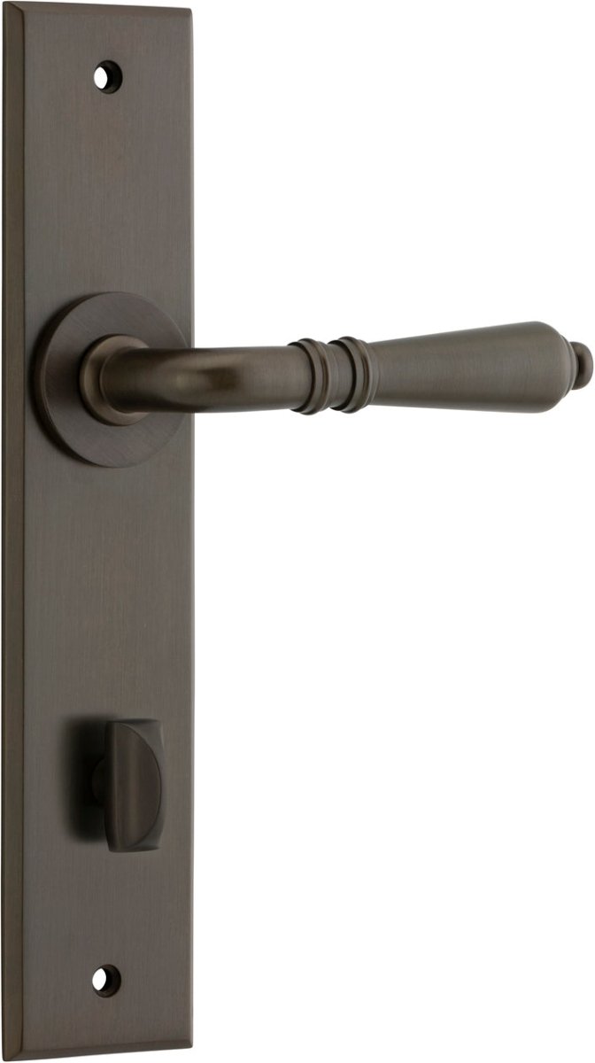 Sarlat Lever - Chamfered Backplate - Ella Grace - Iver - Signature Brass - Door Levers