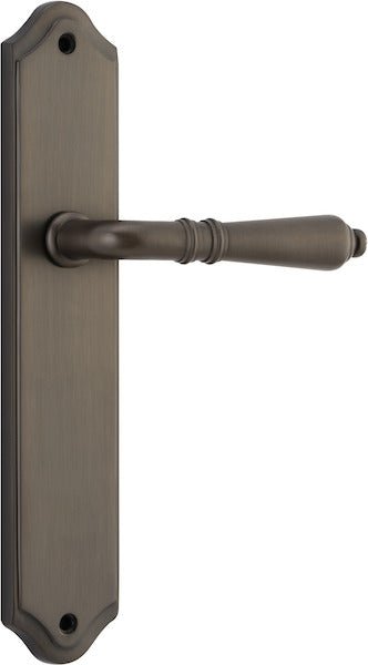 Sarlat Lever - Shouldered Backplate - Ella Grace - Iver - Signature Brass - Door Levers